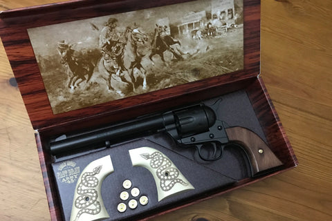 Colt 45 - Cavalry Replica Black Finish & Spare Snake Grips